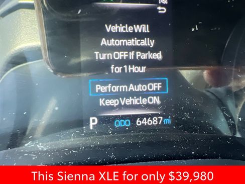 Used 2024 Toyota Sienna XLE FWD image 15