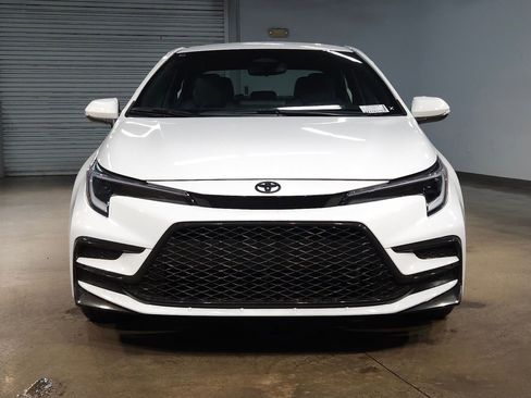 New 2026 Toyota Corolla SE image 2