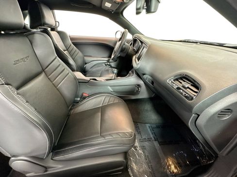Used 2015 Dodge Challenger SRT Hellcat image 27