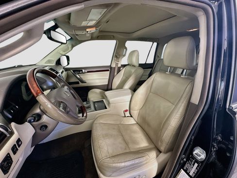 Used 2017 Lexus GX 460 Premium w/ Premium Package AWD/4WD image 13