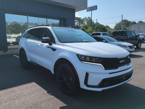 Used 2023 Kia Sorento SX FWD image 3