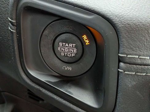 Used 2024 Jeep Wrangler Unlimited Sahara AWD/4WD image 29
