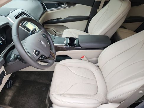 Used 2017 Lincoln MKX Reserve image 14