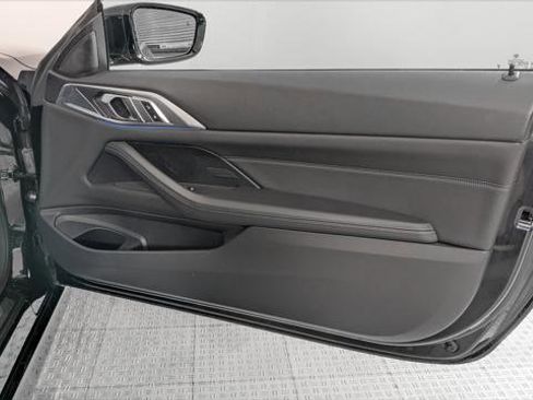 Used 2025 BMW 430i Coupe w/ Premium Package RWD image 21