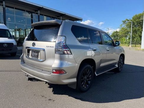 Used 2021 Lexus GX 460 Premium w/ Premium Package AWD/4WD image 6