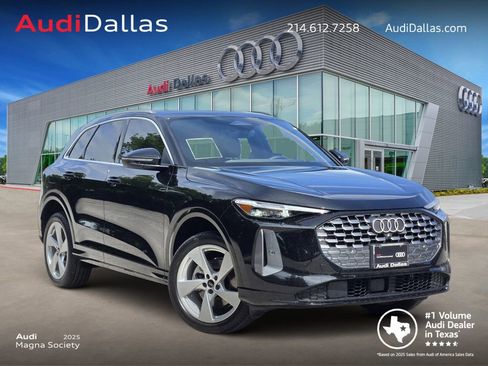Certified 2025 Audi Q5 Premium Plus w/ Premium Plus AWD/4WD image 1