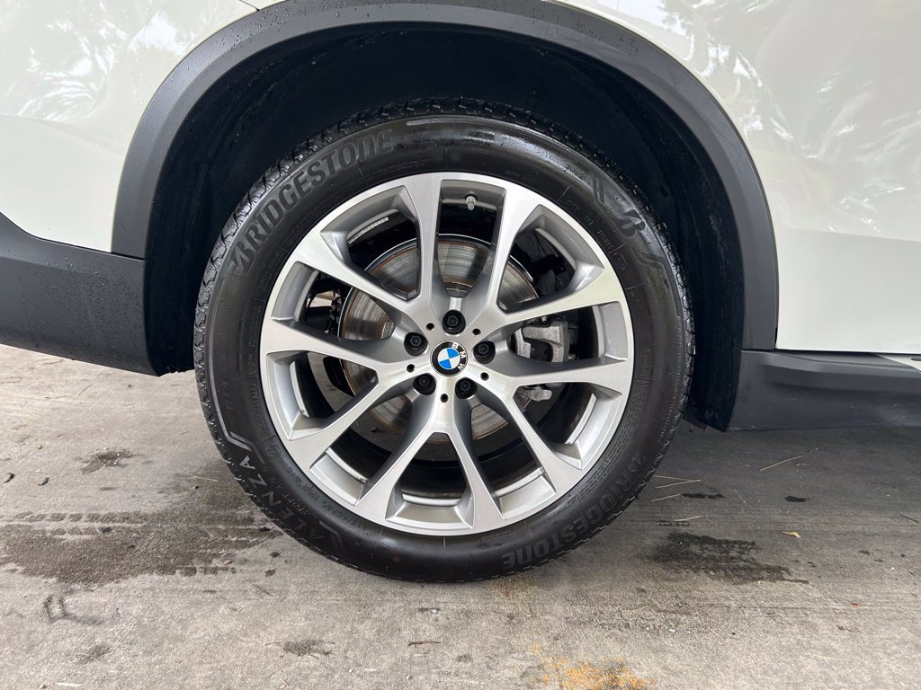 Used 2026 BMW X5 xDrive40i w/ Premium Package AWD/4WD image 22