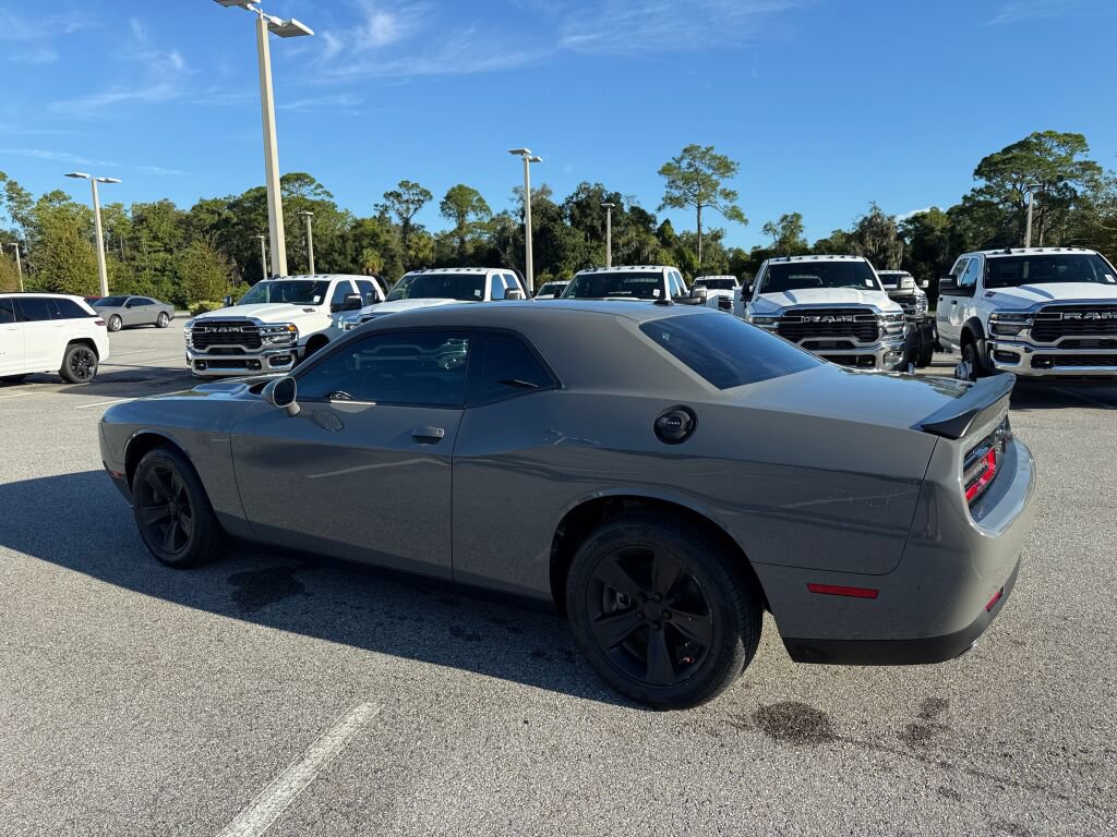 Used 2023 Dodge Challenger SXT RWD image 5