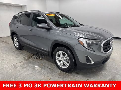 Used 2021 GMC Terrain SLE w/ Driver Convenience Package image 2