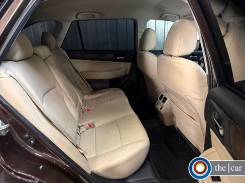 Used 2019 Subaru Outback 2.5i Limited w/ Popular Package #2 image 18