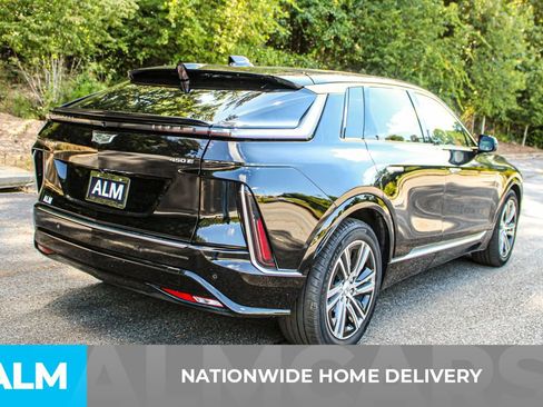 Used 2023 Cadillac Lyriq 2WD image 4