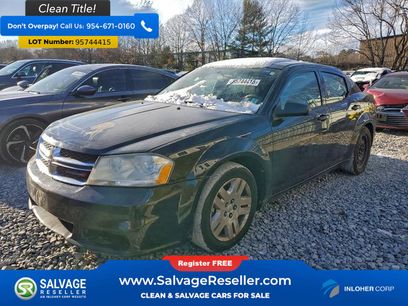 Used 2013 Dodge Avenger SE