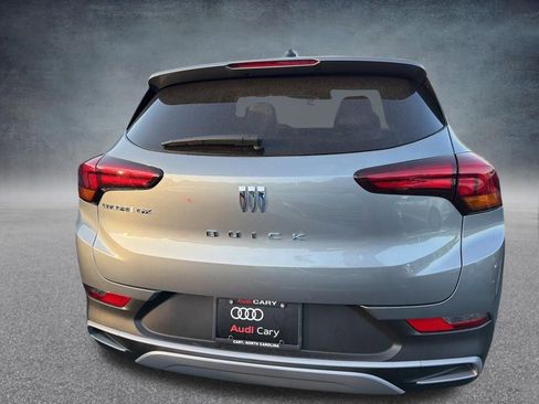 Used 2024 Buick Encore GX Preferred image 3