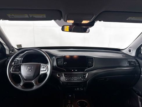 Certified 2025 Honda Ridgeline Sport image 13