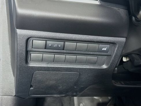 Used 2024 Mitsubishi Outlander SEL AWD/4WD image 11