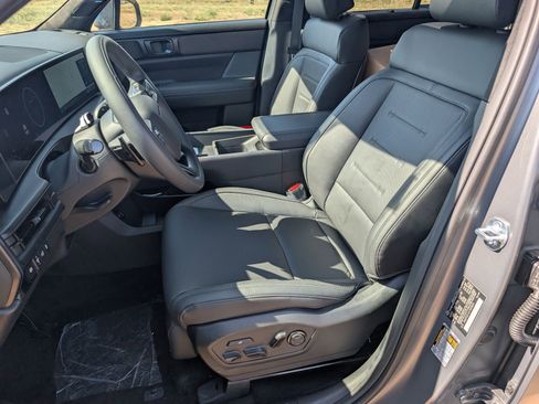 New 2026 Hyundai Santa Fe Calligraphy image 13