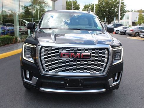Used 2021 GMC Yukon Denali w/ Denali Ultimate Package image 8