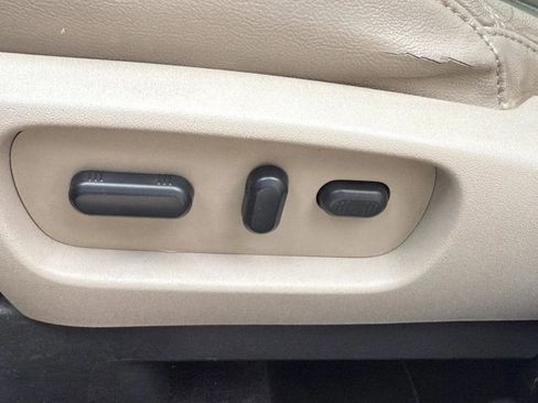 Used 2012 Ford Explorer XLT image 43