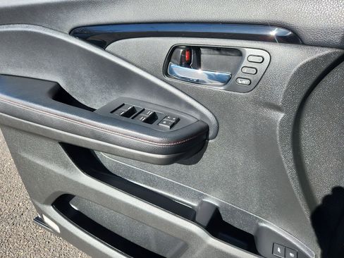 Used 2022 Honda Pilot Black Edition image 9