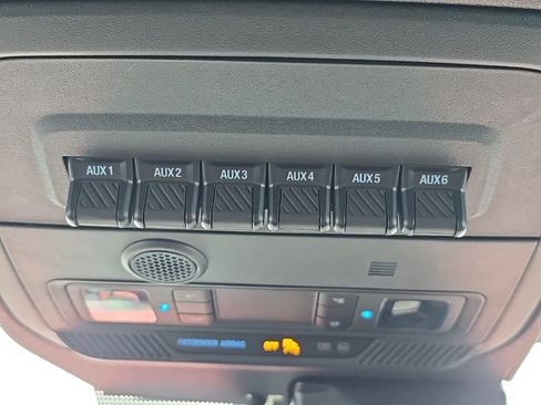 Used 2024 Ford Bronco Outer Banks AWD/4WD image 44