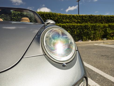 Used 2011 Porsche 911 Carrera RWD image 10