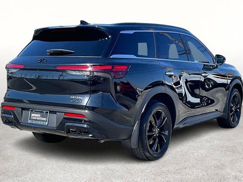 Used 2025 INFINITI QX60 Luxe w/ Black Edition image 2