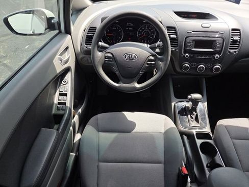 Used 2018 Kia Forte LX FWD image 23