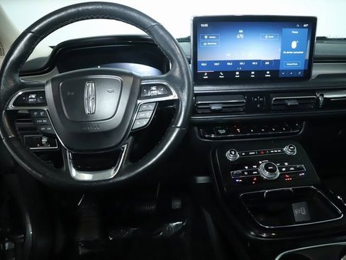Used 2021 Lincoln Nautilus AWD image 28