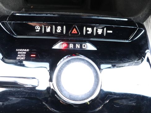 Used 2024 Jeep Wagoneer L Series II w/ Flexible Seating Group image 47