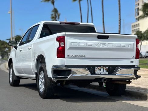 Used 2025 Chevrolet Silverado 1500 LT image 3