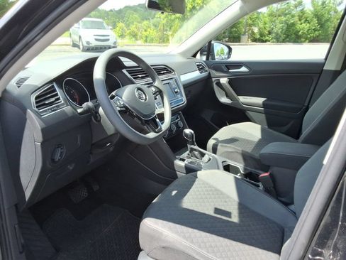 Used 2021 Volkswagen Tiguan S FWD image 22