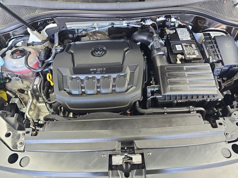 Used 2020 Volkswagen Tiguan SEL w/ 3rd Row Seat Package image 30