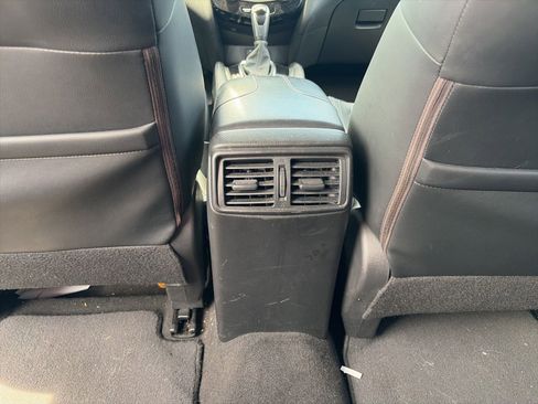 Used 2017 Nissan Rogue SL FWD image 10