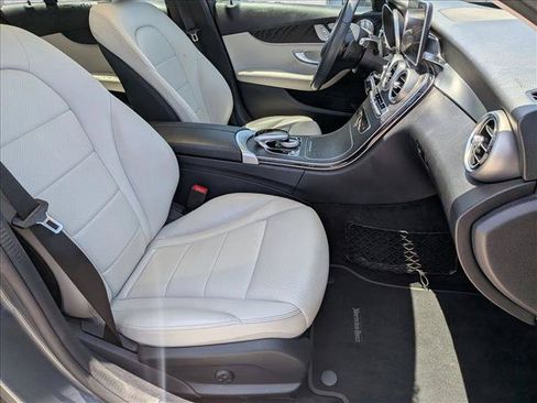 Used 2017 Mercedes-Benz C 300 Sedan image 22