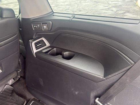 Certified 2024 Honda Odyssey Touring image 12
