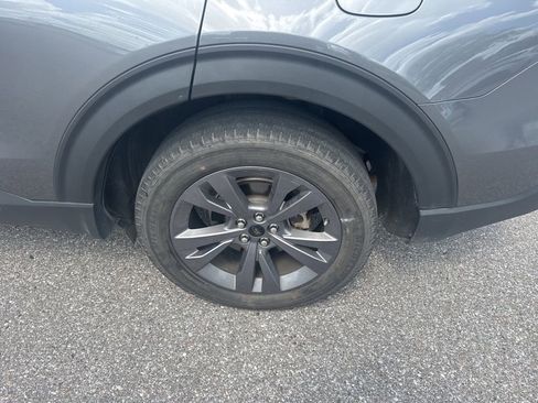 Used 2023 Ford Explorer XLT w/ Equipment Group 202A image 10