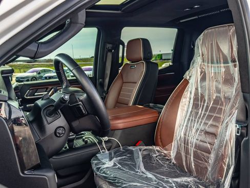 Used 2024 GMC Sierra 1500 Denali Ultimate image 7