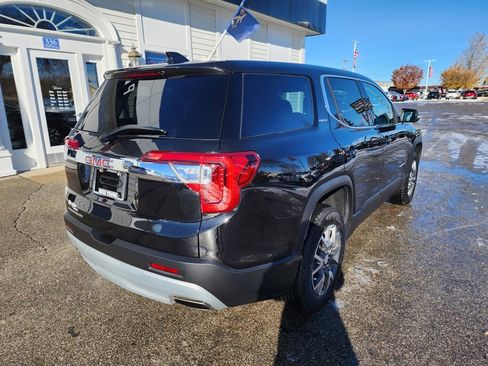 Used 2023 GMC Acadia SLE image 5