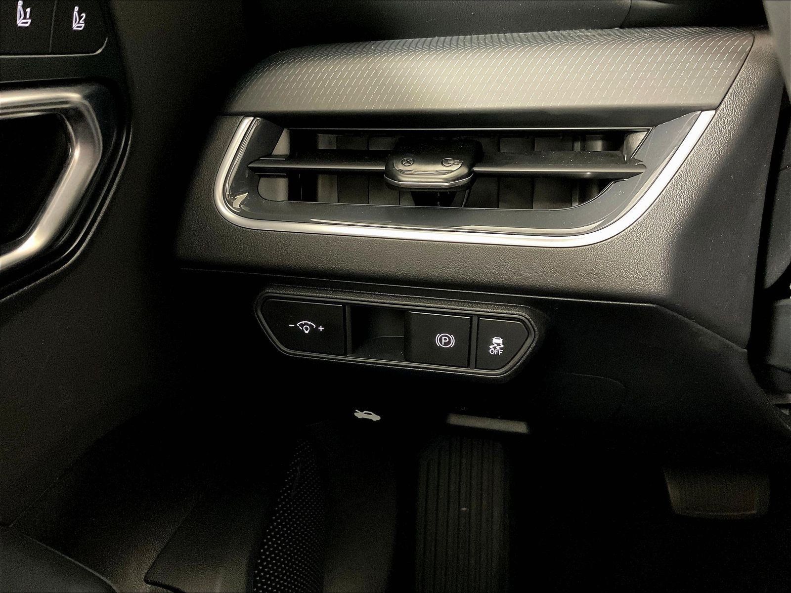 Used 2025 Kia K4 GT-Line w/ GT-Line Premium Package FWD image 15