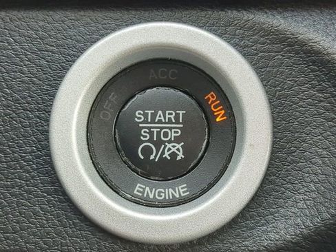 Used 2016 RAM 1500 Laramie w/ Convenience Group AWD/4WD image 46