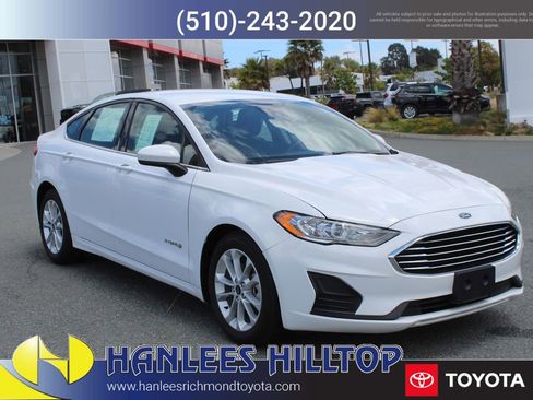 Used 2019 Ford Fusion SE FWD image 5