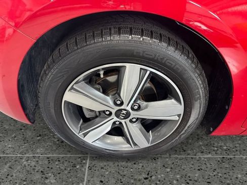 Used 2018 Kia Forte S w/ S Technology Plus Package FWD image 24