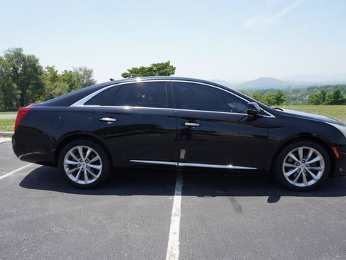 Used 2013 Cadillac XTS Premium FWD image 14