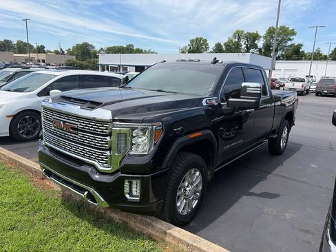 Used 2022 GMC Sierra 2500 Denali AWD/4WD image 1