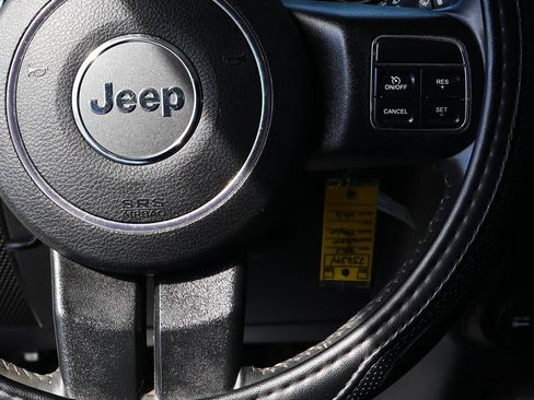 Used 2015 Jeep Wrangler Unlimited Sport w/ Max Tow Package AWD/4WD image 56