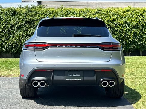 New 2026 Porsche Macan AWD/4WD image 7