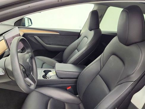 Used 2023 Tesla Model Y Long Range image 22
