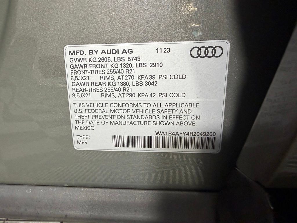 Used 2024 Audi SQ5 Premium Plus AWD/4WD image 31