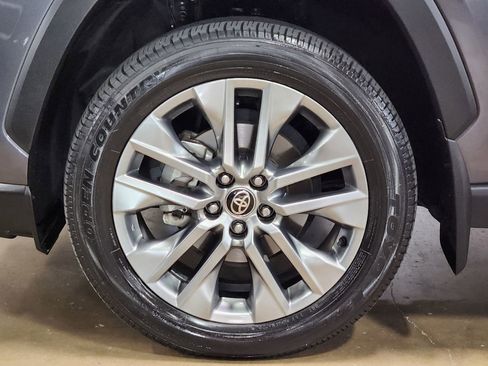 Used 2024 Toyota RAV4 XLE Premium FWD image 28