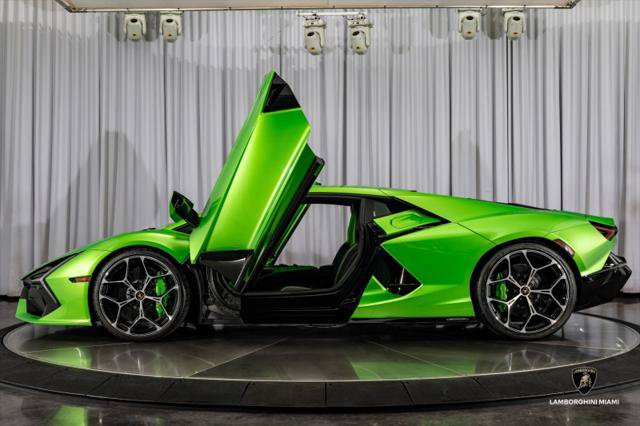 Used 2024 Lamborghini Revuelto AWD/4WD image 15